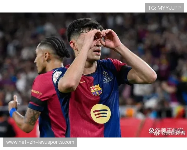 巴萨佩德里任意球直接命中死角