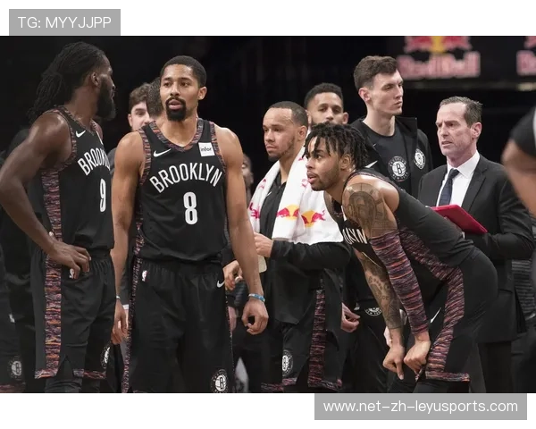 篮网主场外打造街头篮球文化墙,融合社区艺术,篮网主题球馆